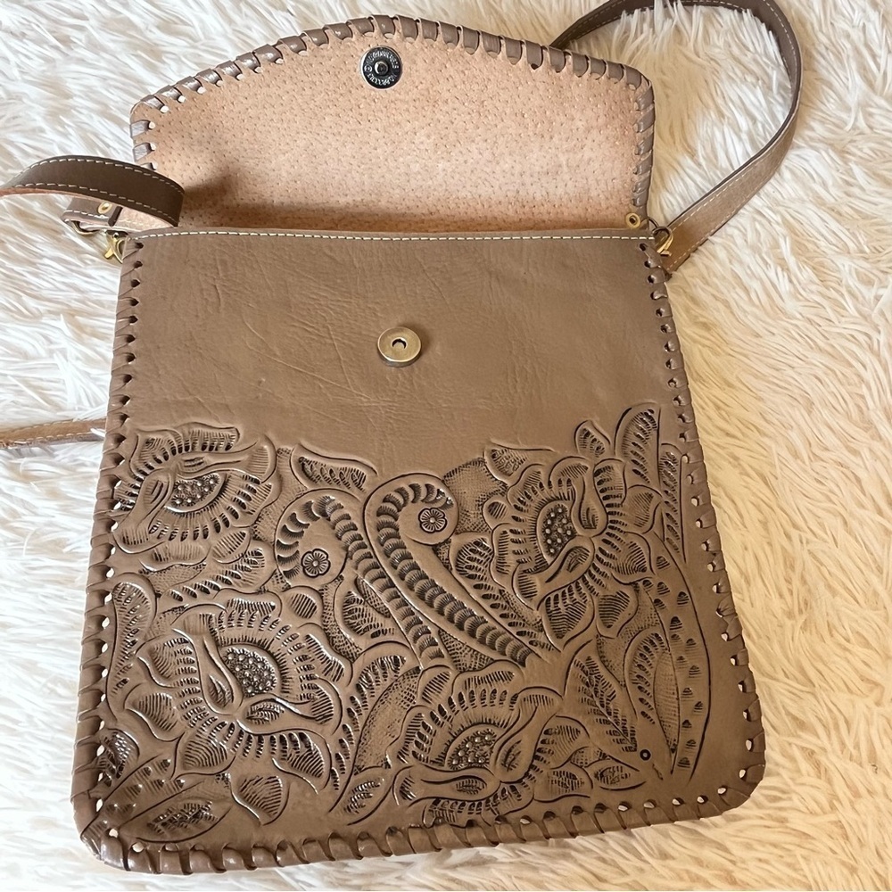 Floral Embossed Crossbody Bag Western Handmade Purse Tan Removeable Strap - Picture 8 of 8